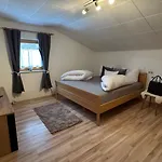 ゲストハウス Foersterhaus 41 3*